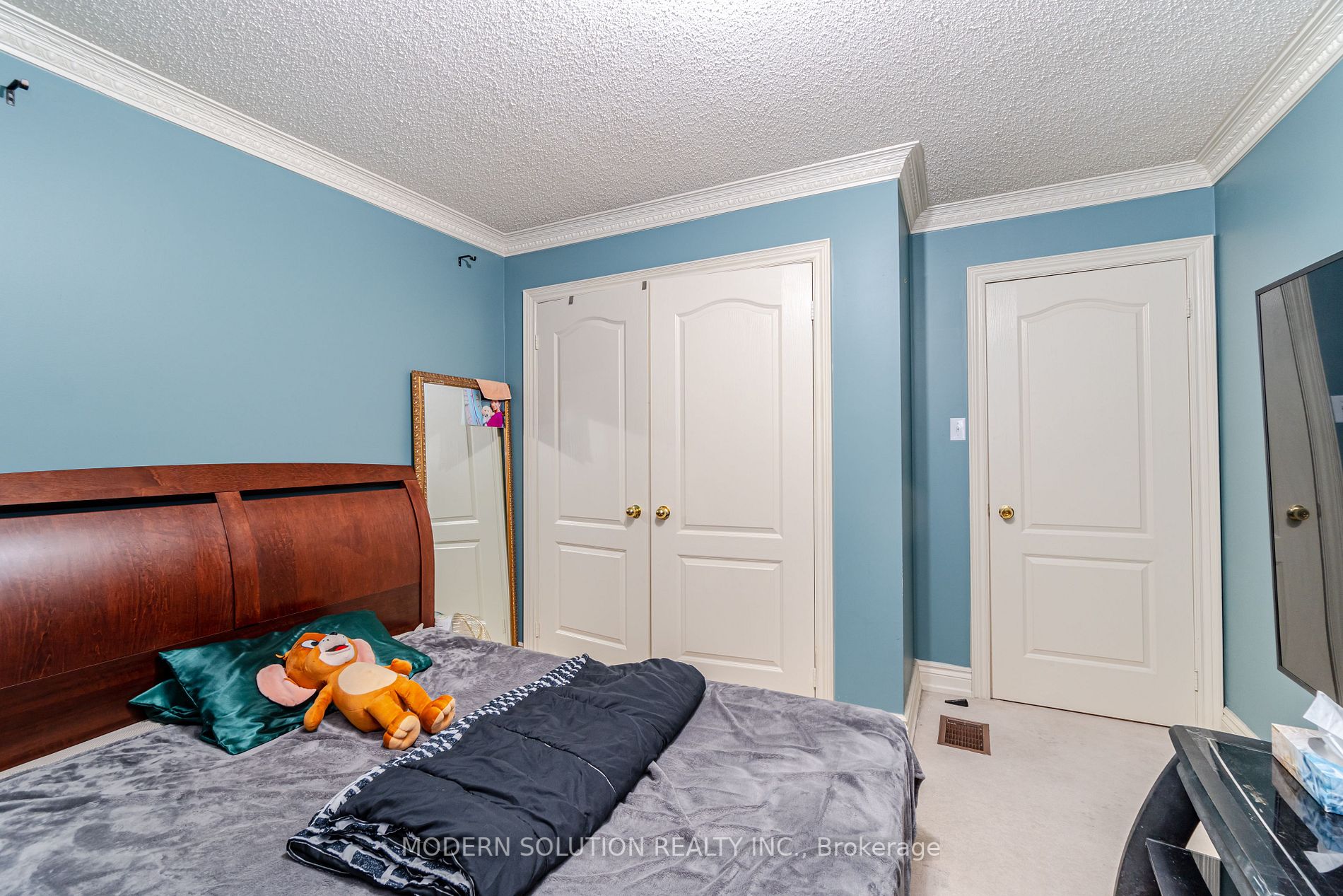 4826 Fulwell Rd