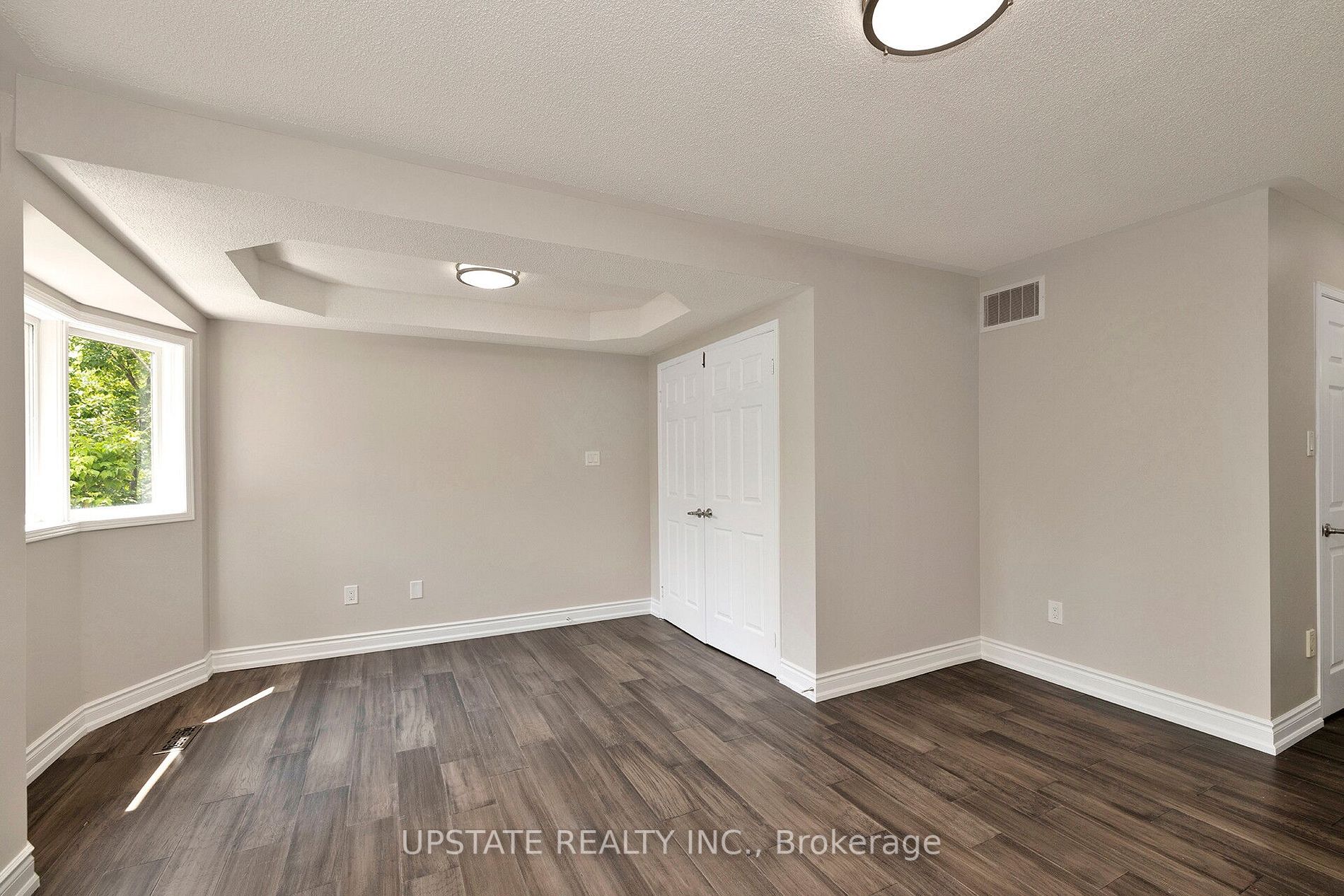 2262 Yorktown Circ
