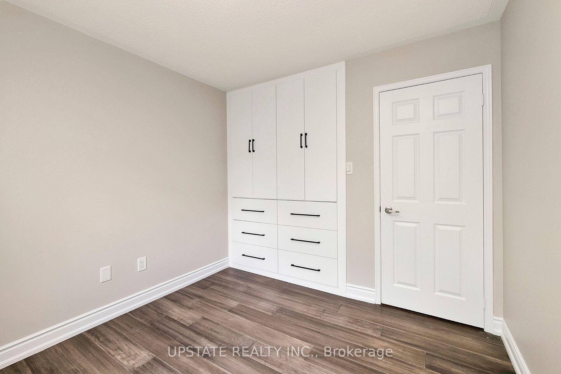 2262 Yorktown Circ