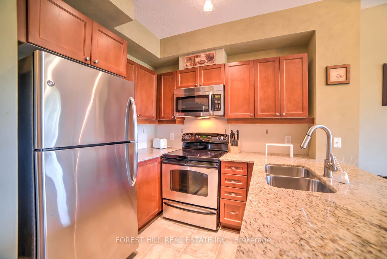 3865 Lake Shore Blvd W, #217