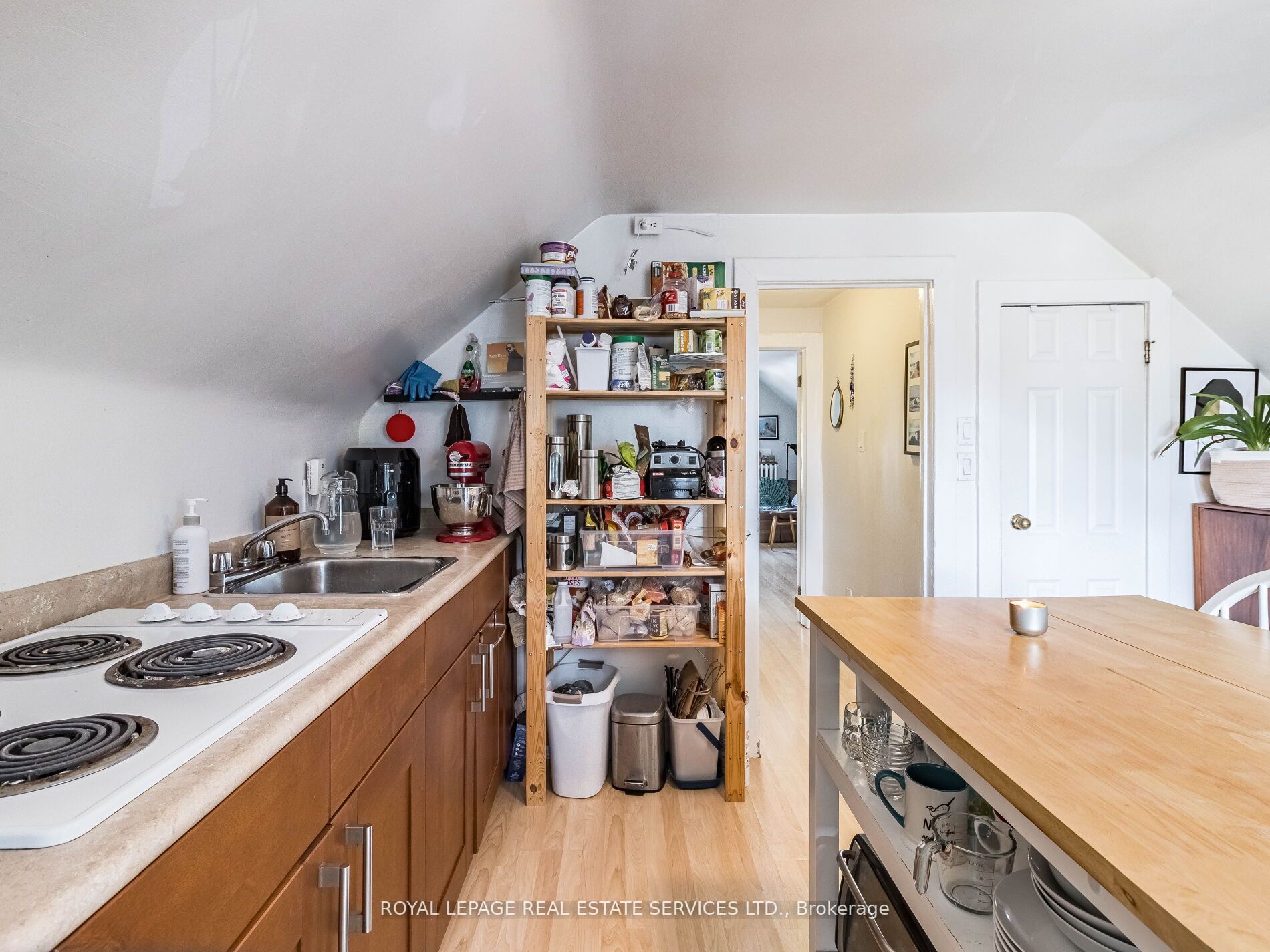 14 Glenlake Ave