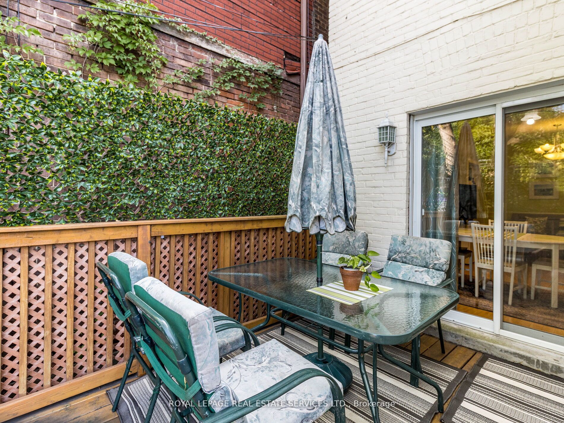 14 Glenlake Ave