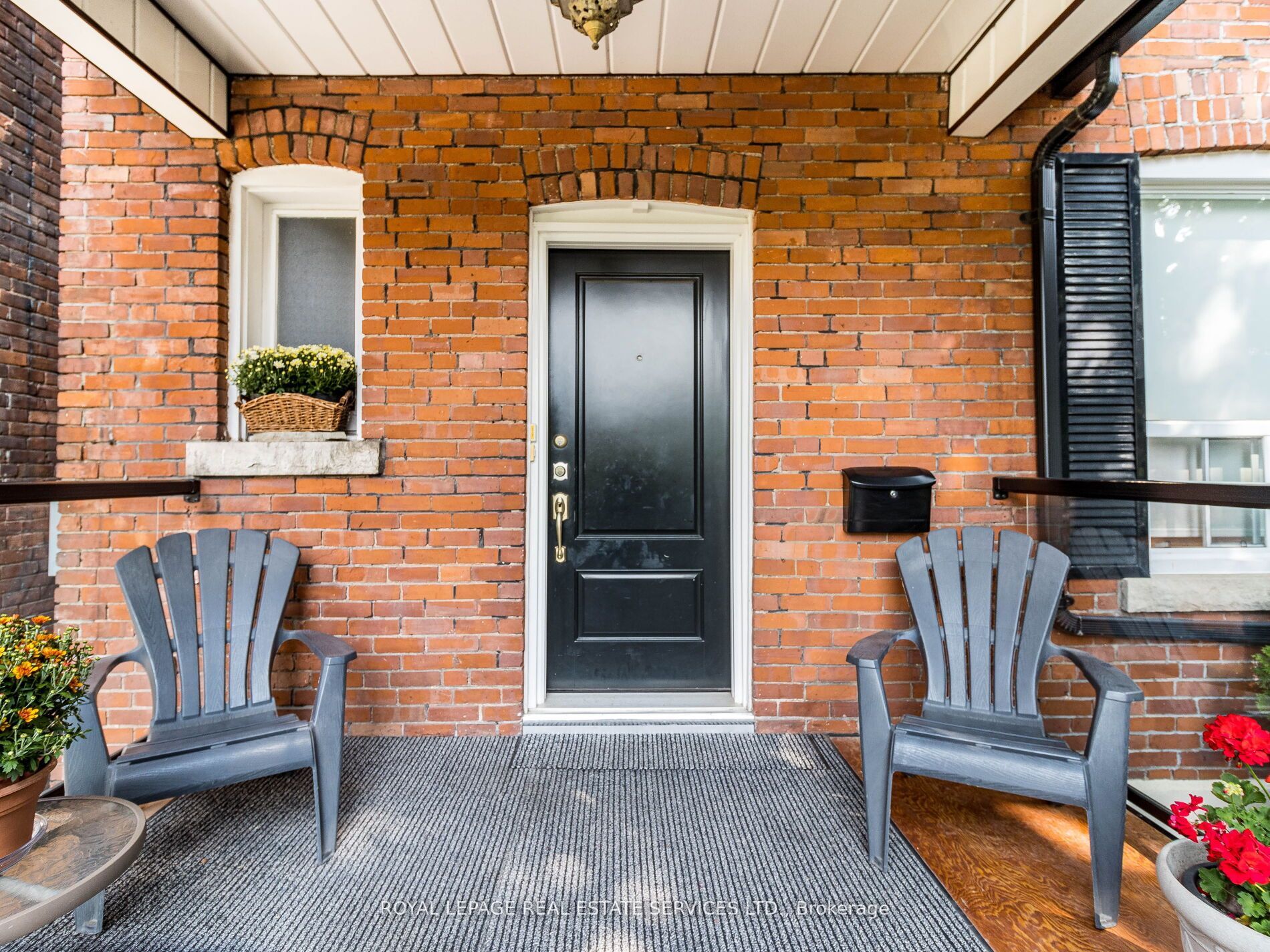 14 Glenlake Ave