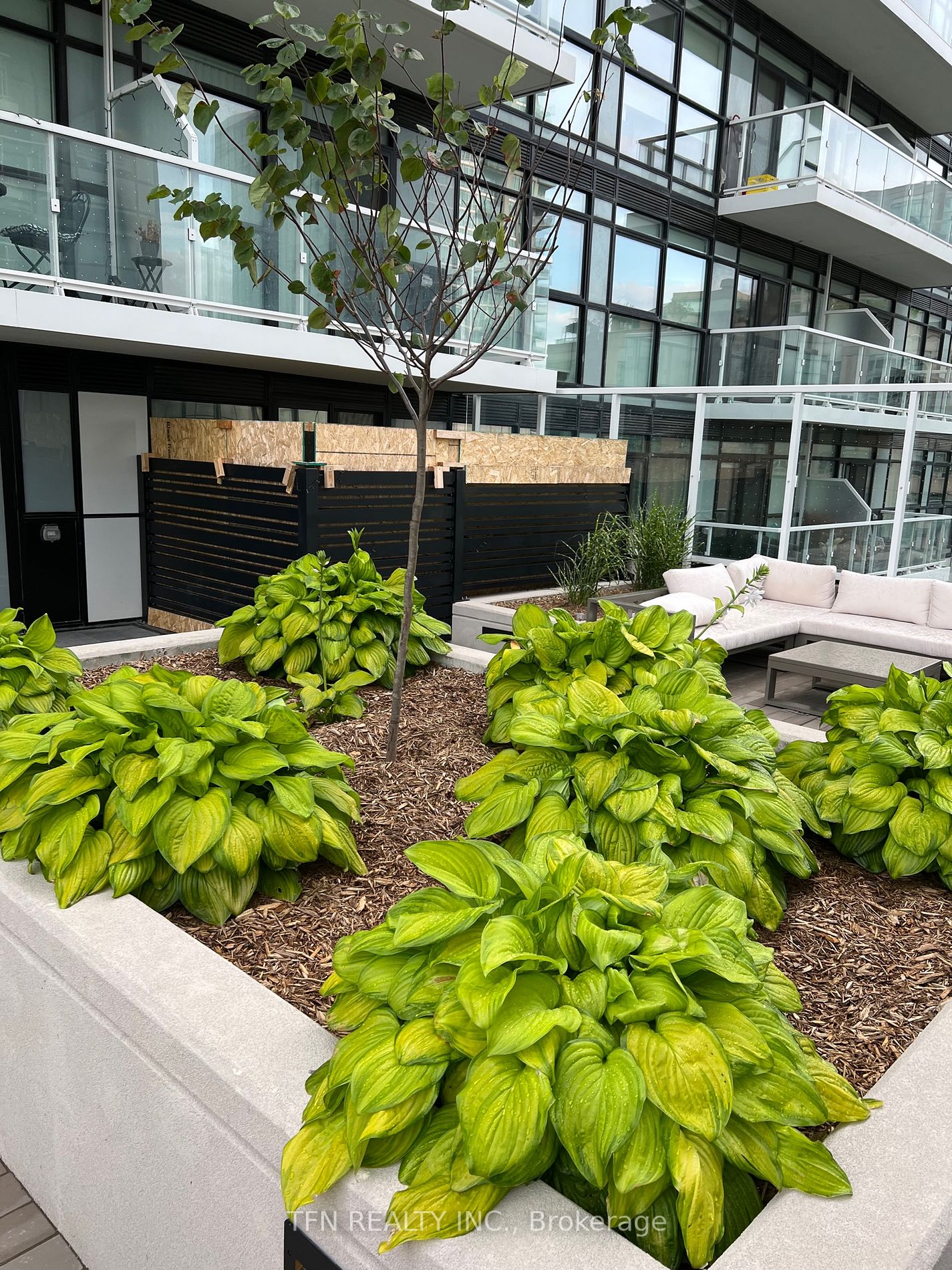251 Manitoba St, #109