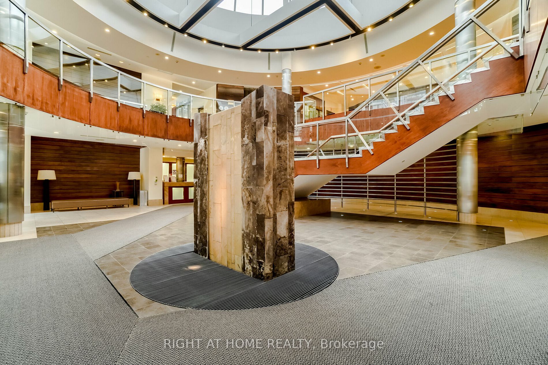 3888 Duke Of York Blvd, #1622