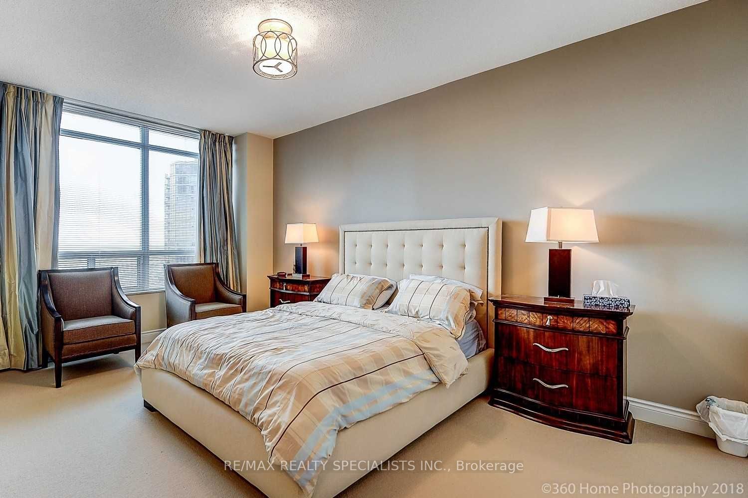 35 Kingsbridge Garden Circ, #2801
