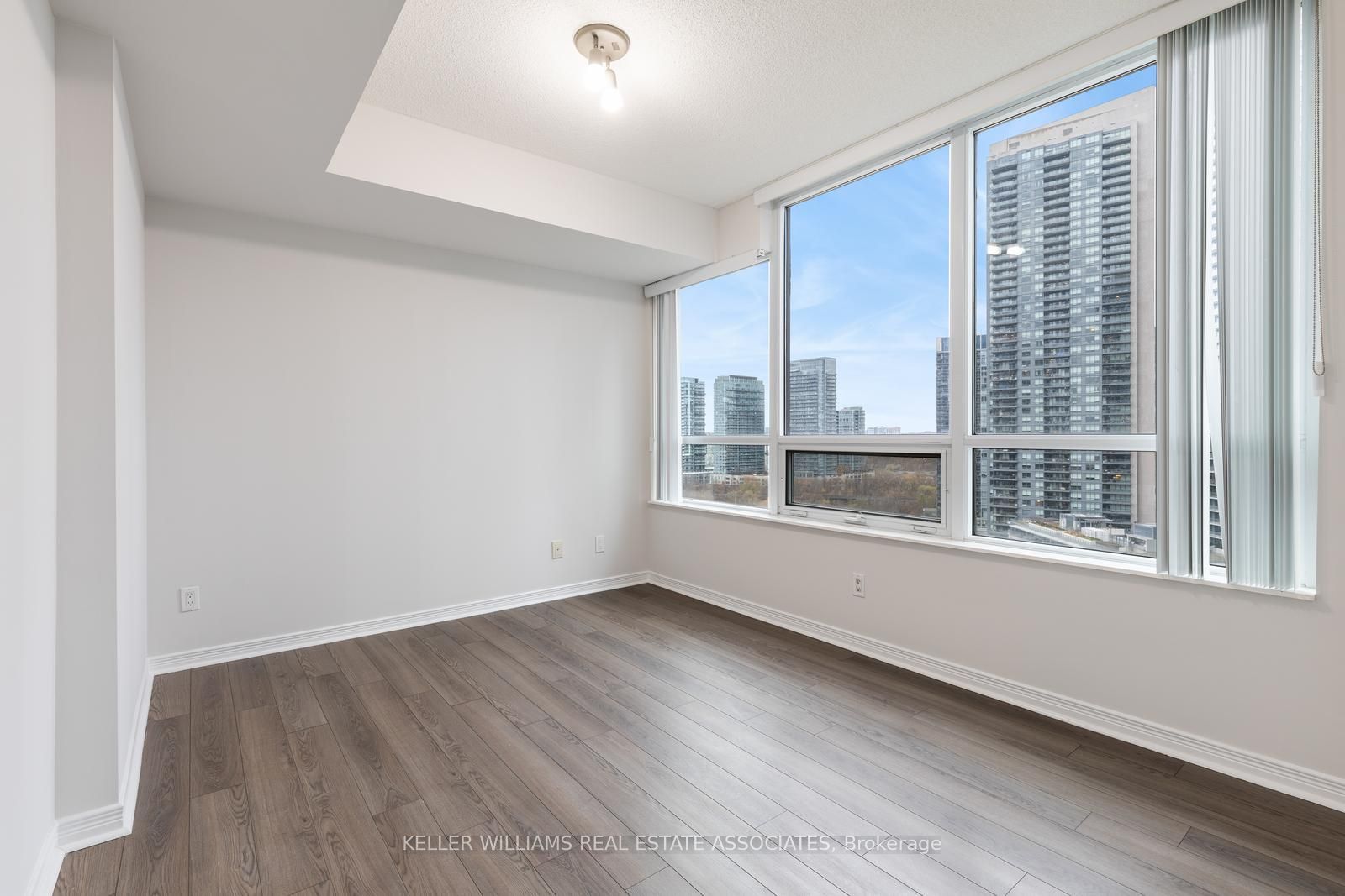 2230 Lake Shore Blvd W, #1705