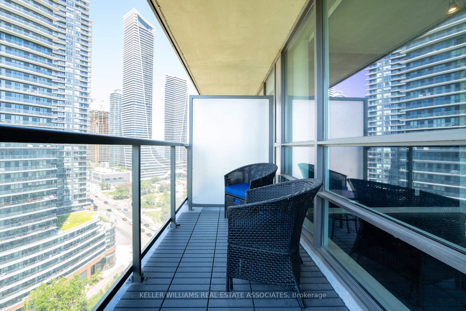 2230 Lake Shore Blvd W, #1705