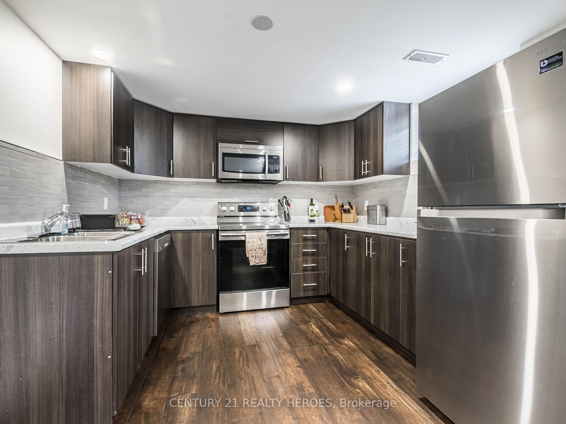 20 Beaver Bend Cres