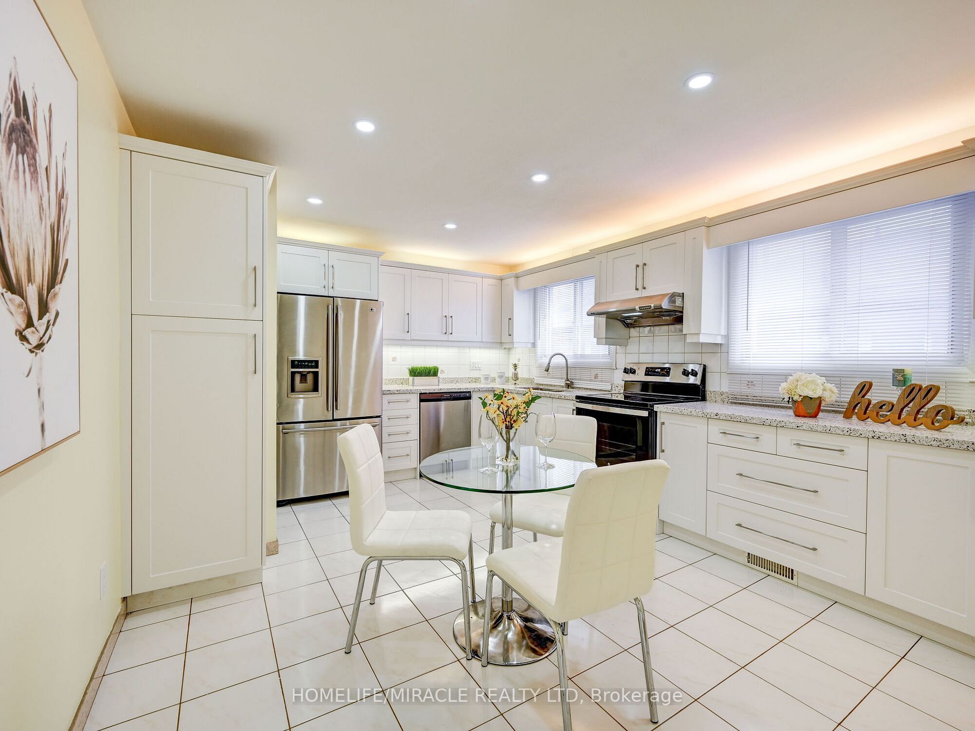 15 Grenadine Crt