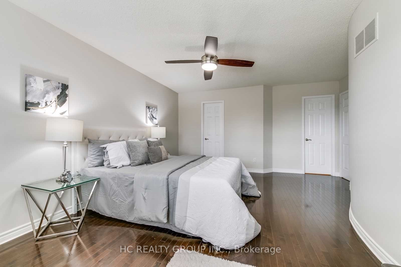 2759 Guilford Cres