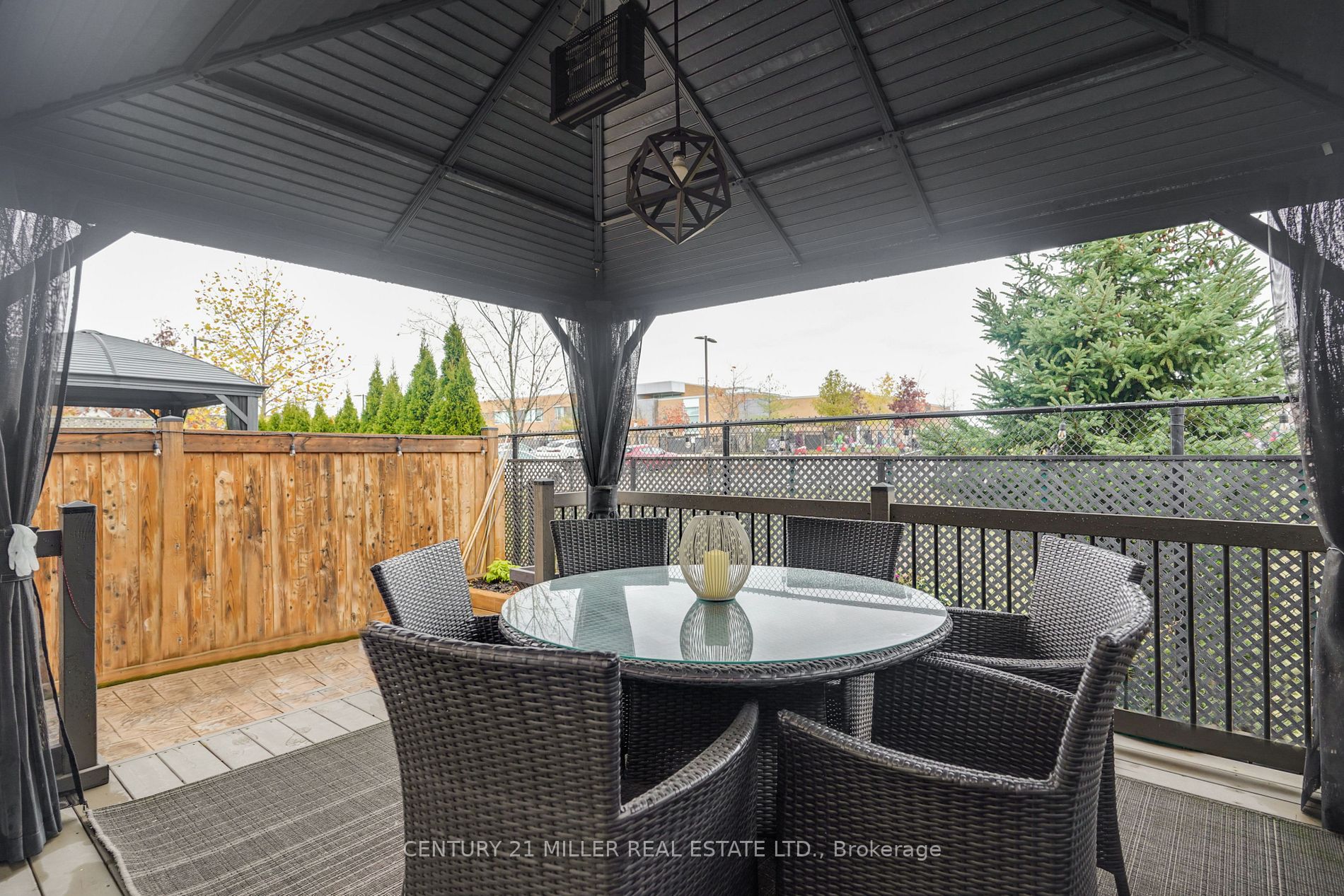 3065 Eberly Woods Dr
