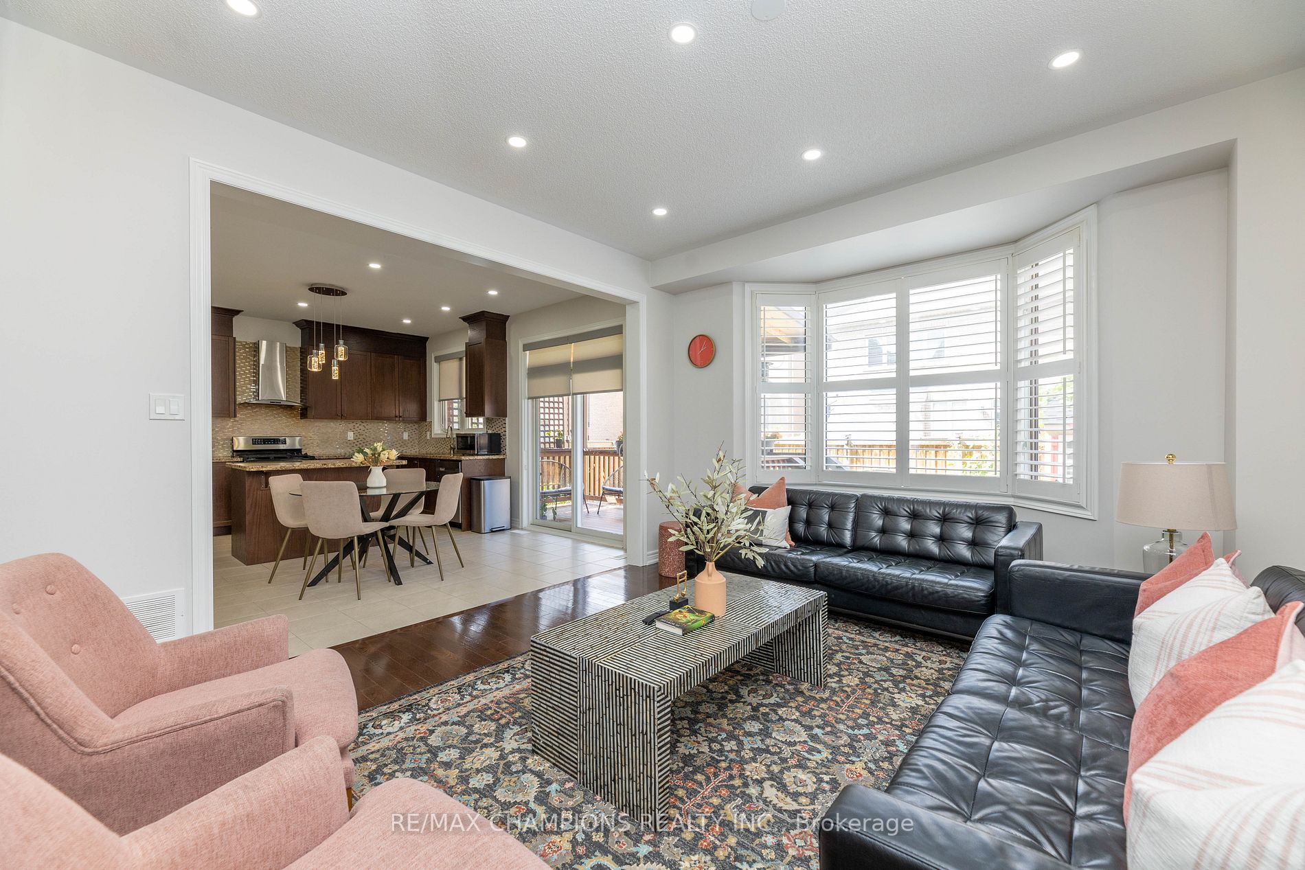 18 Nightland Crt, #Upper