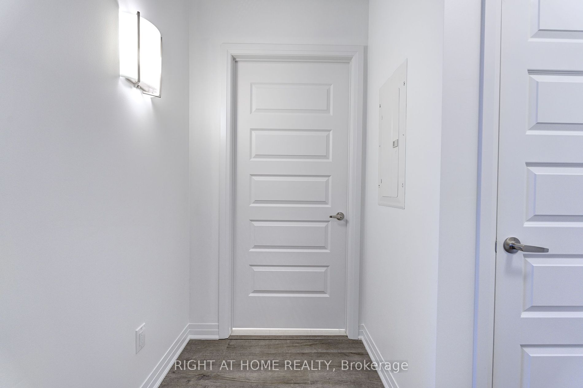 460 Gordon Krantz Avenue, #610