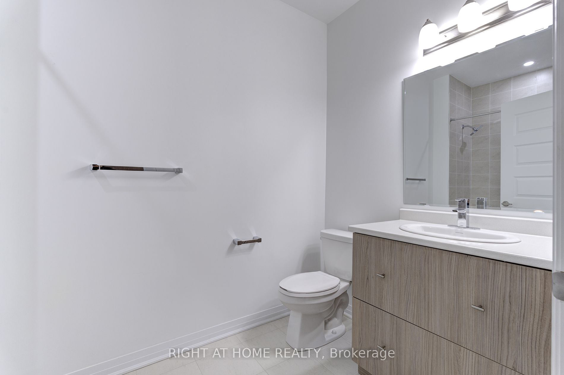 460 Gordon Krantz Avenue, #610
