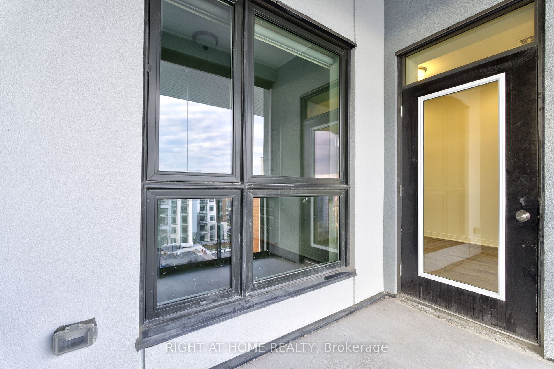 460 Gordon Krantz Avenue, #610