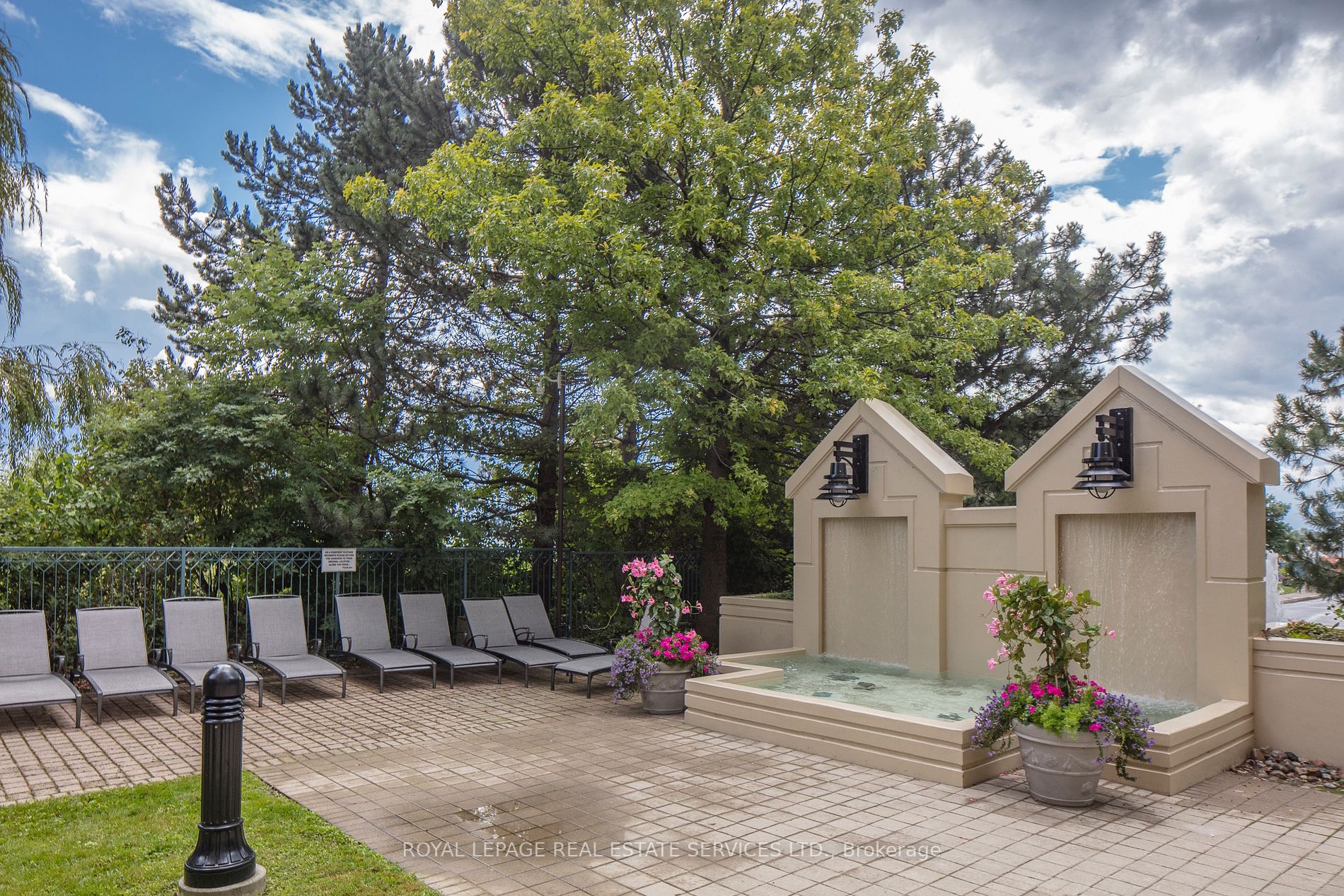 1 Palace Pier Crt, #3401