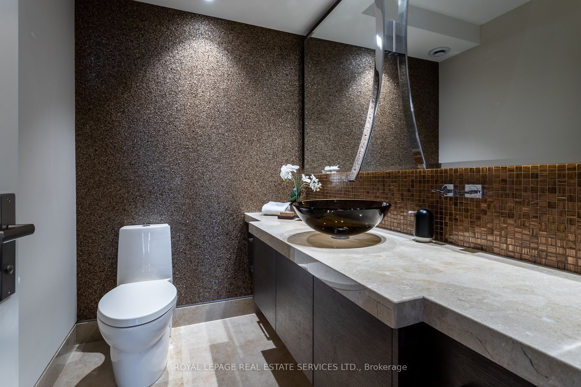 1 Palace Pier Crt, #3401