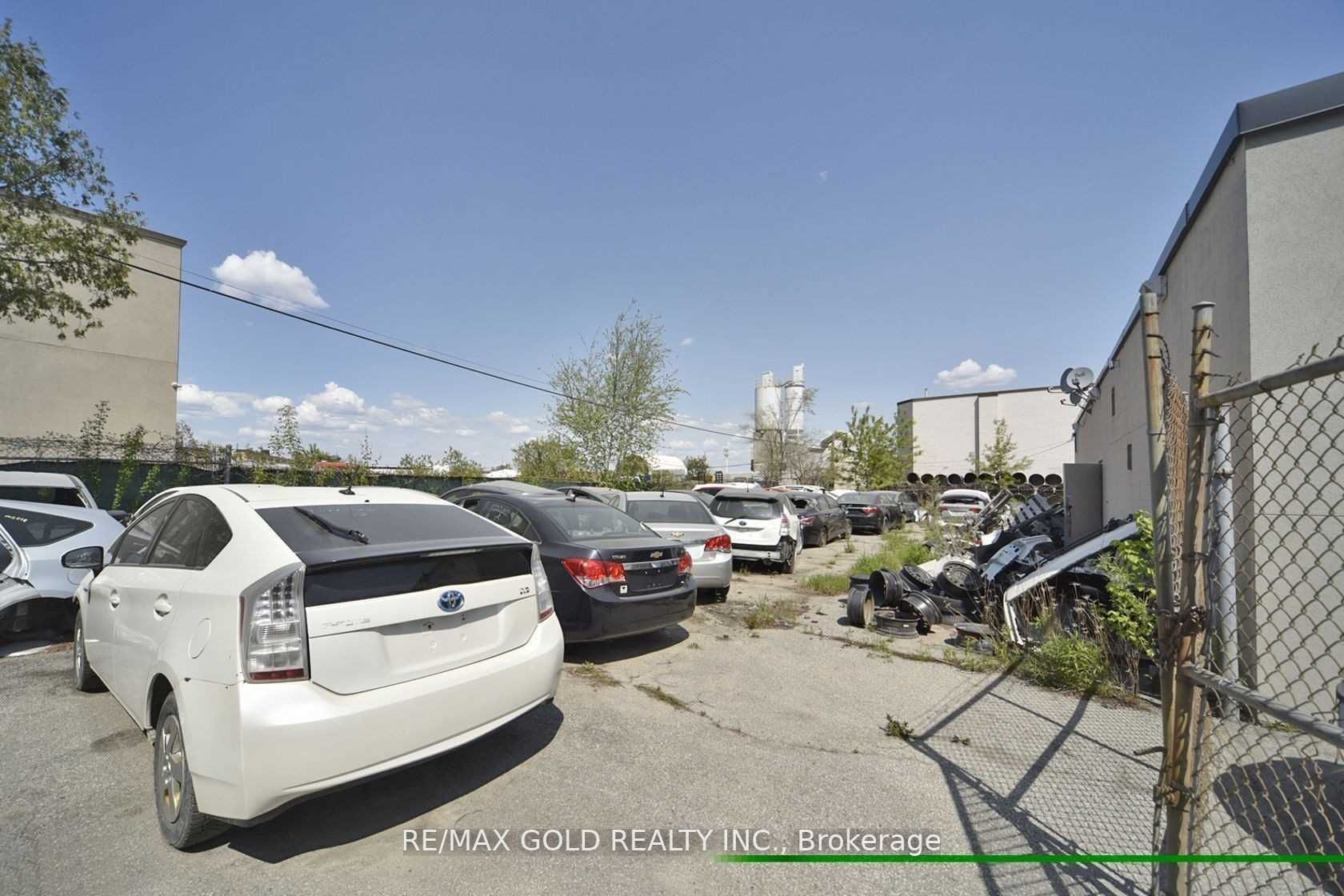 50 Brydon Dr