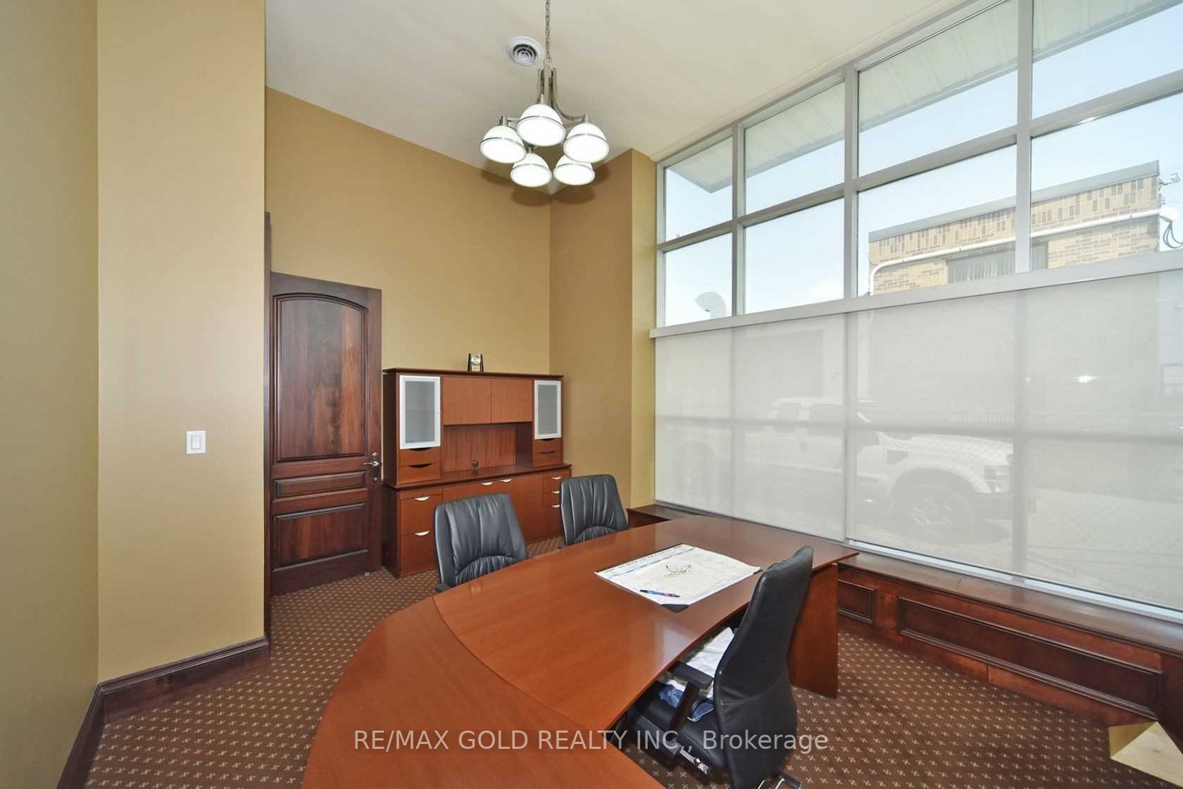 50 Brydon Dr