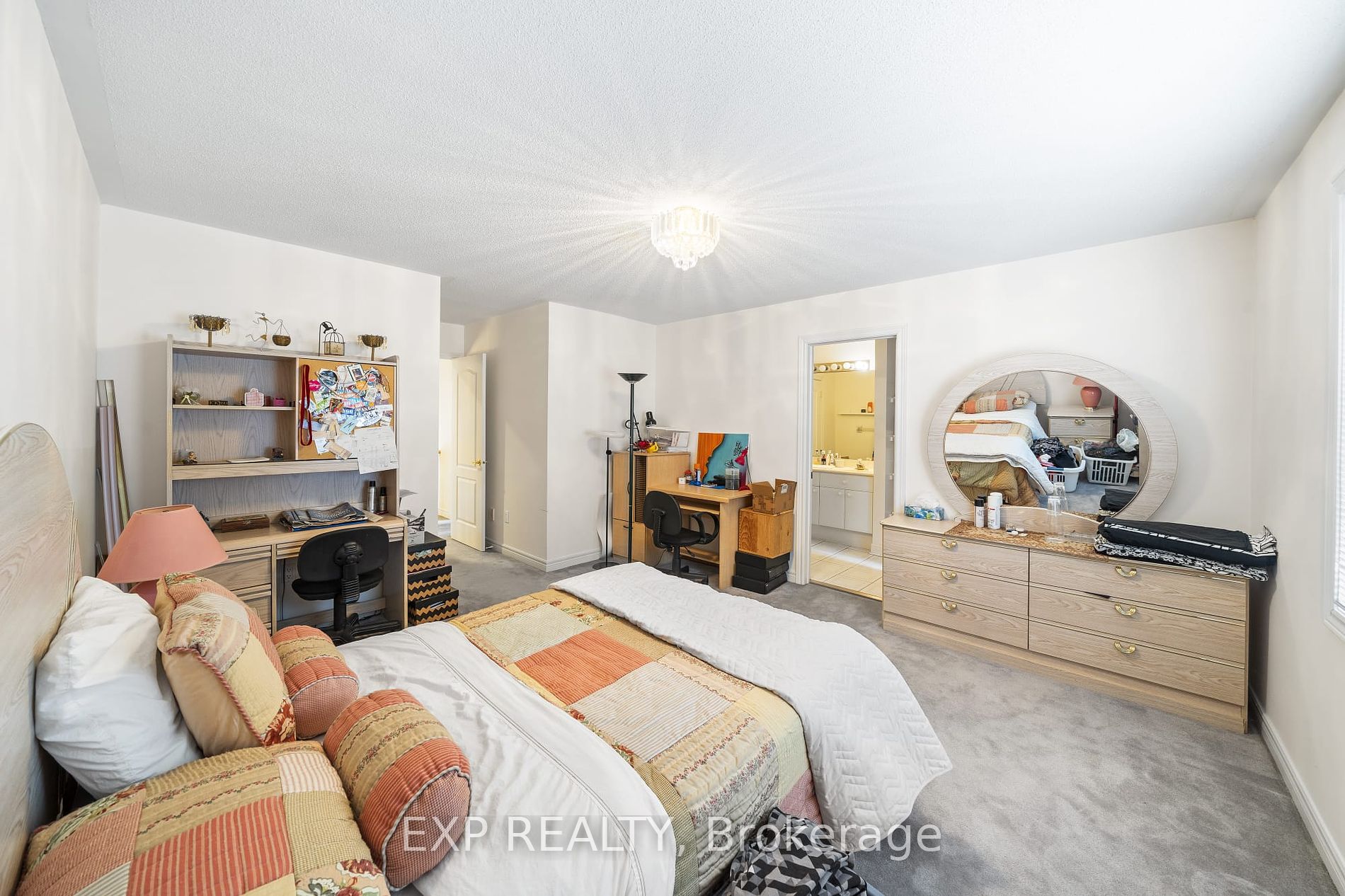 2166 Erin Centre Blvd