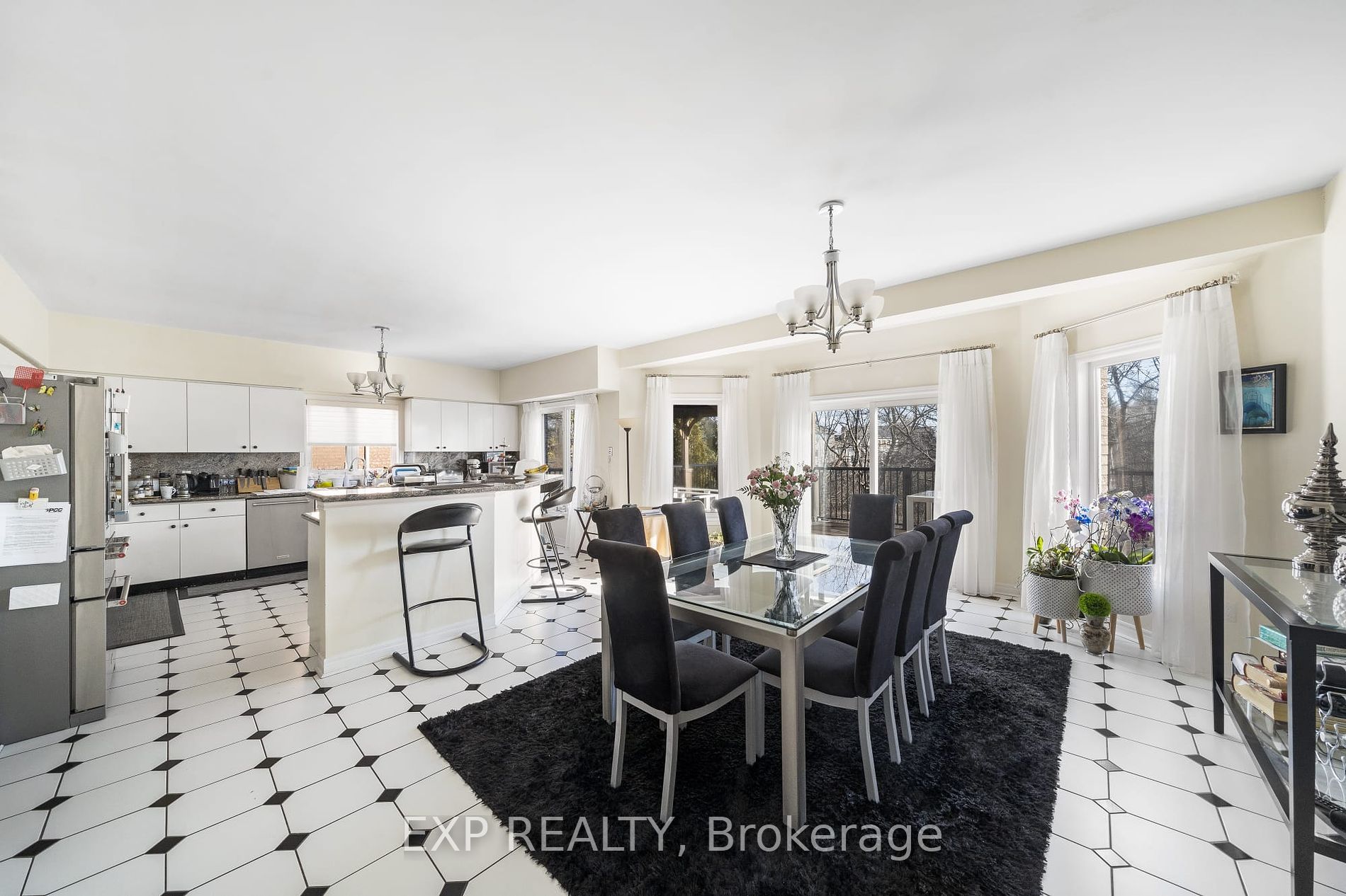 2166 Erin Centre Blvd
