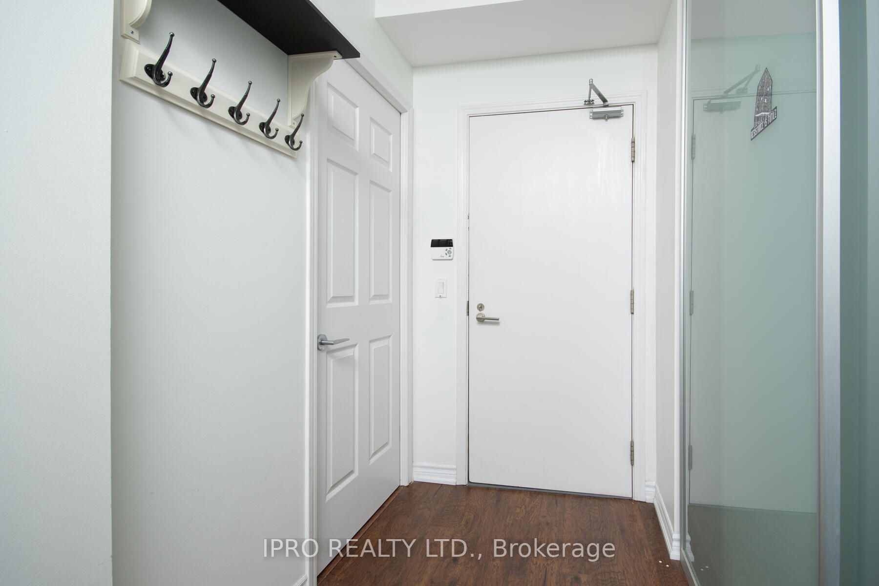 15 James Finlay Way, #910