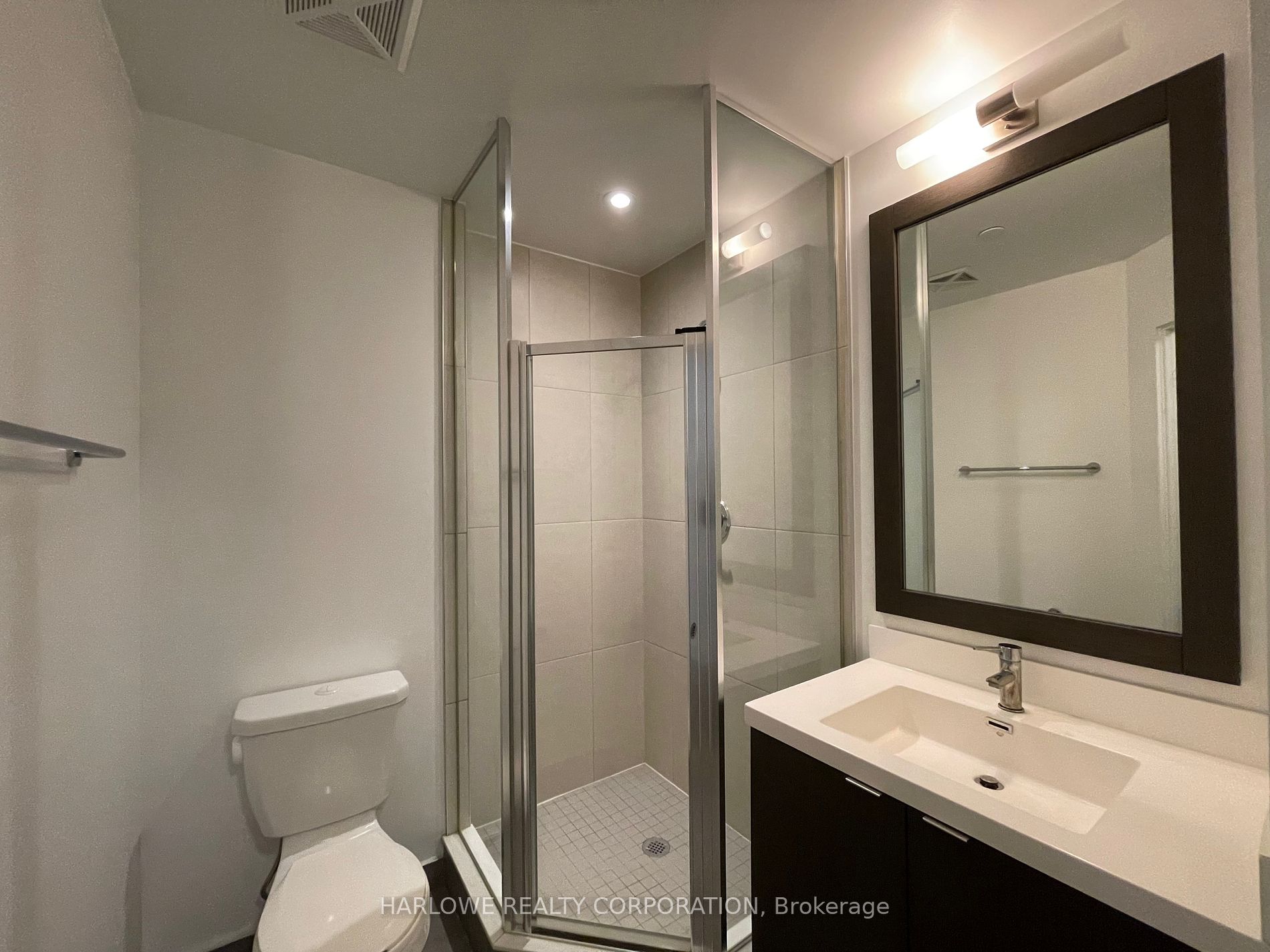 9 Mabelle Avenue, #3118