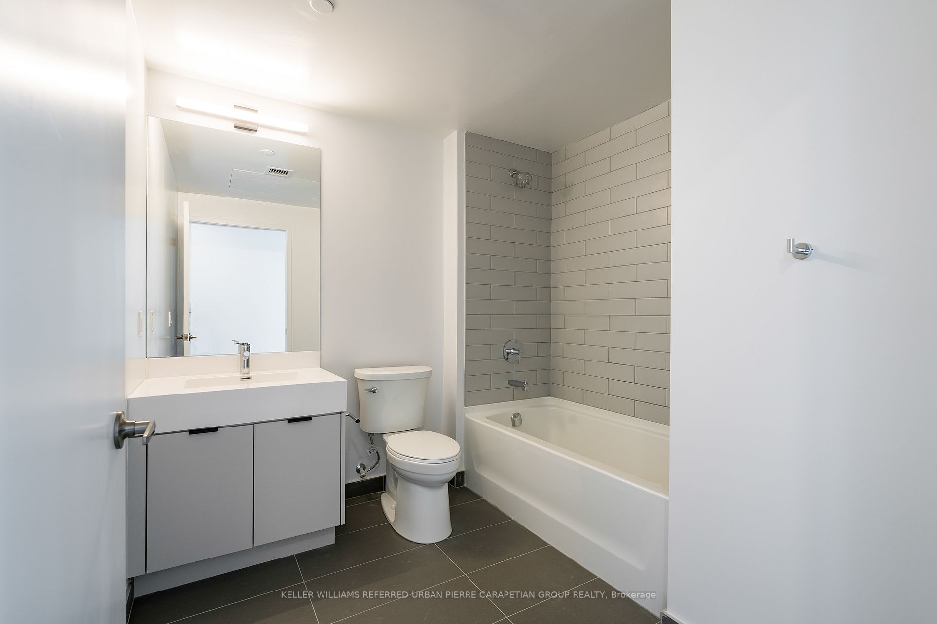 57 Brock Ave, #504
