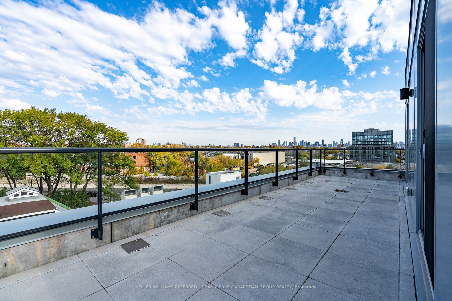 57 Brock Ave, #504