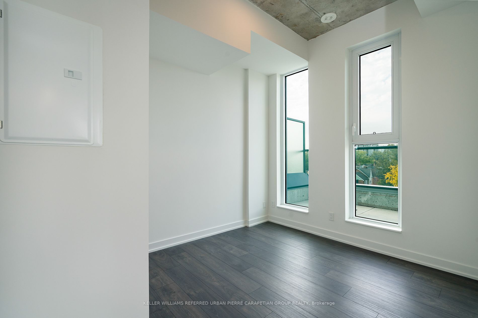57 Brock Ave, #504