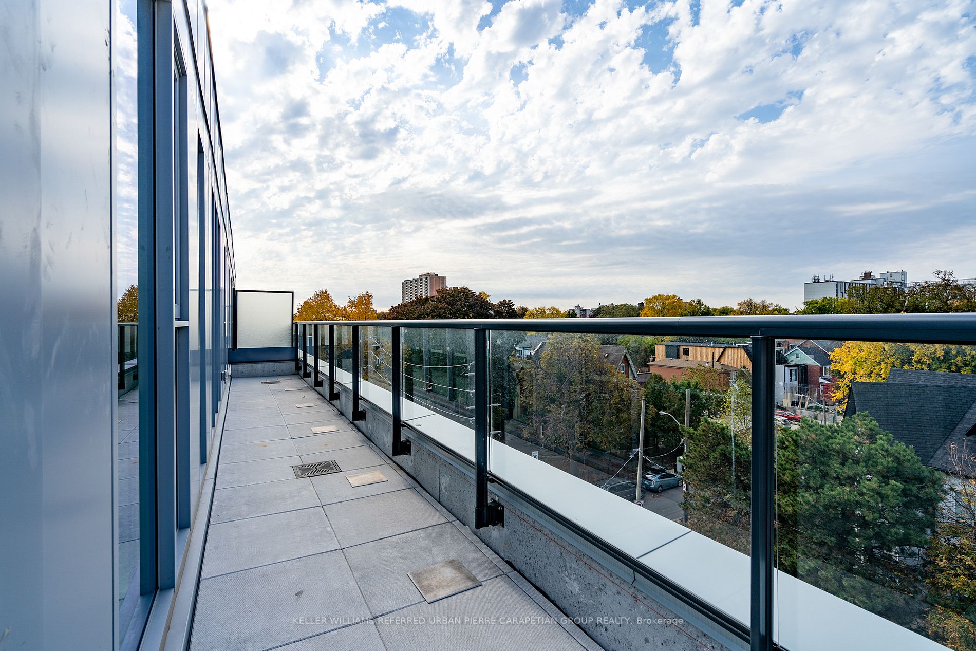 57 Brock Ave, #504