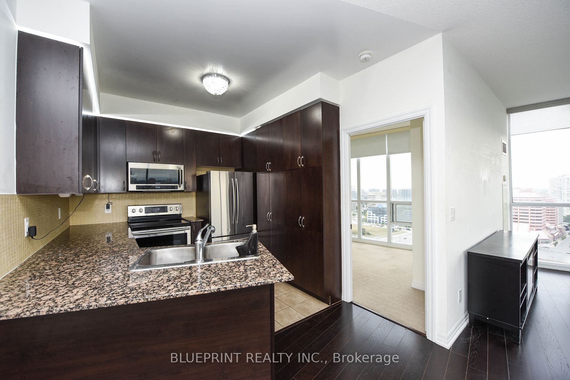 223 Webb Dr, #2002