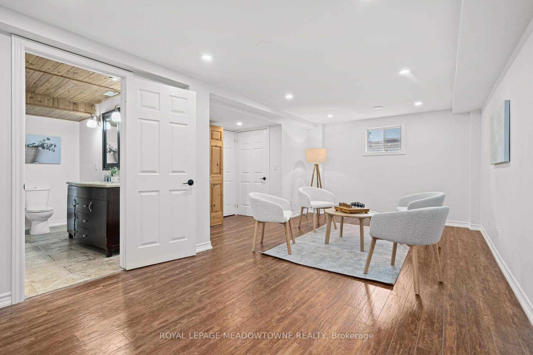 14 Mccullough Cres