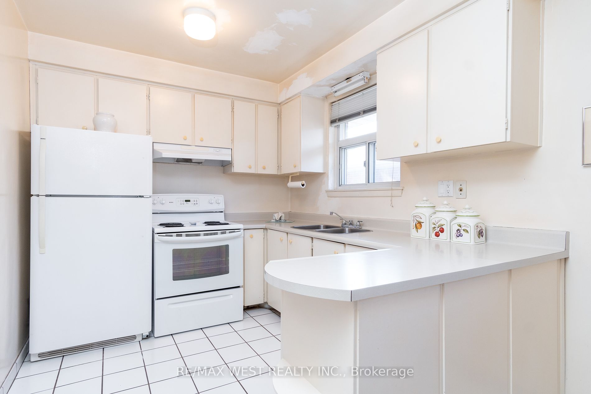 49 Graystone Gdns