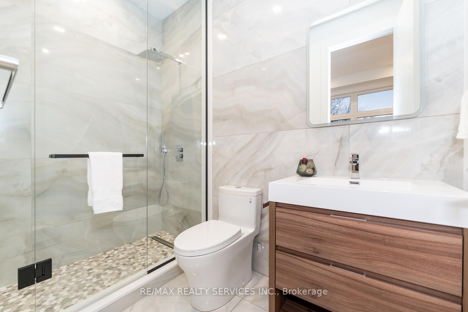 15206 Bramalea Rd