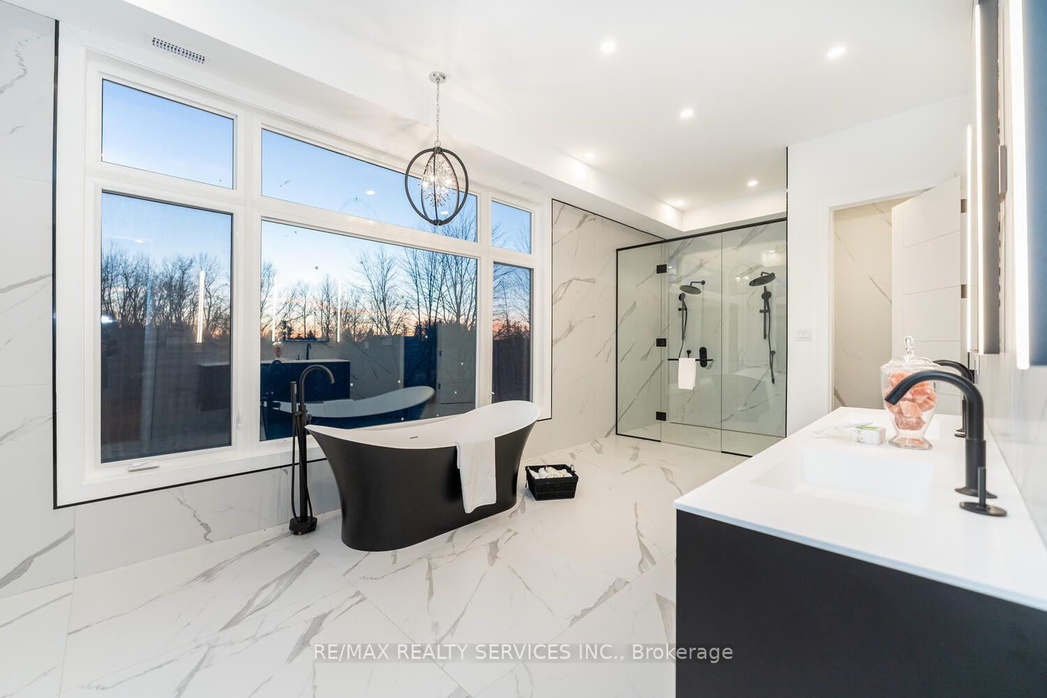 15206 Bramalea Rd