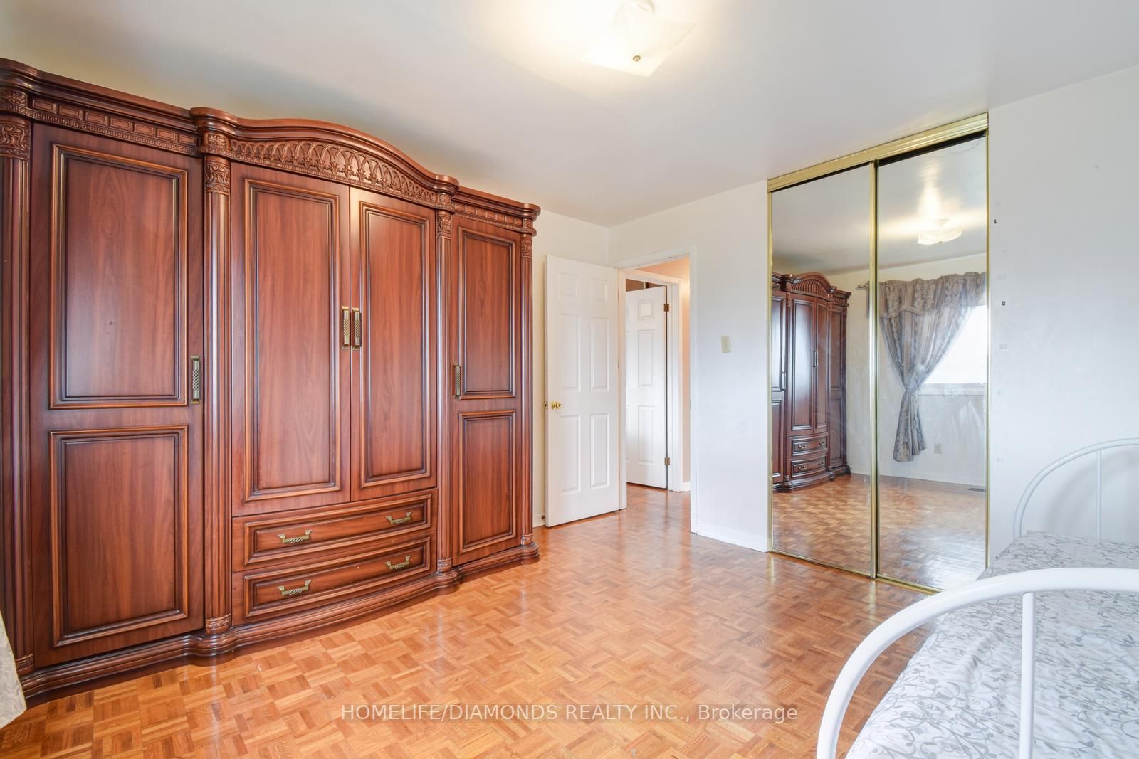 39 Major Oaks Dr