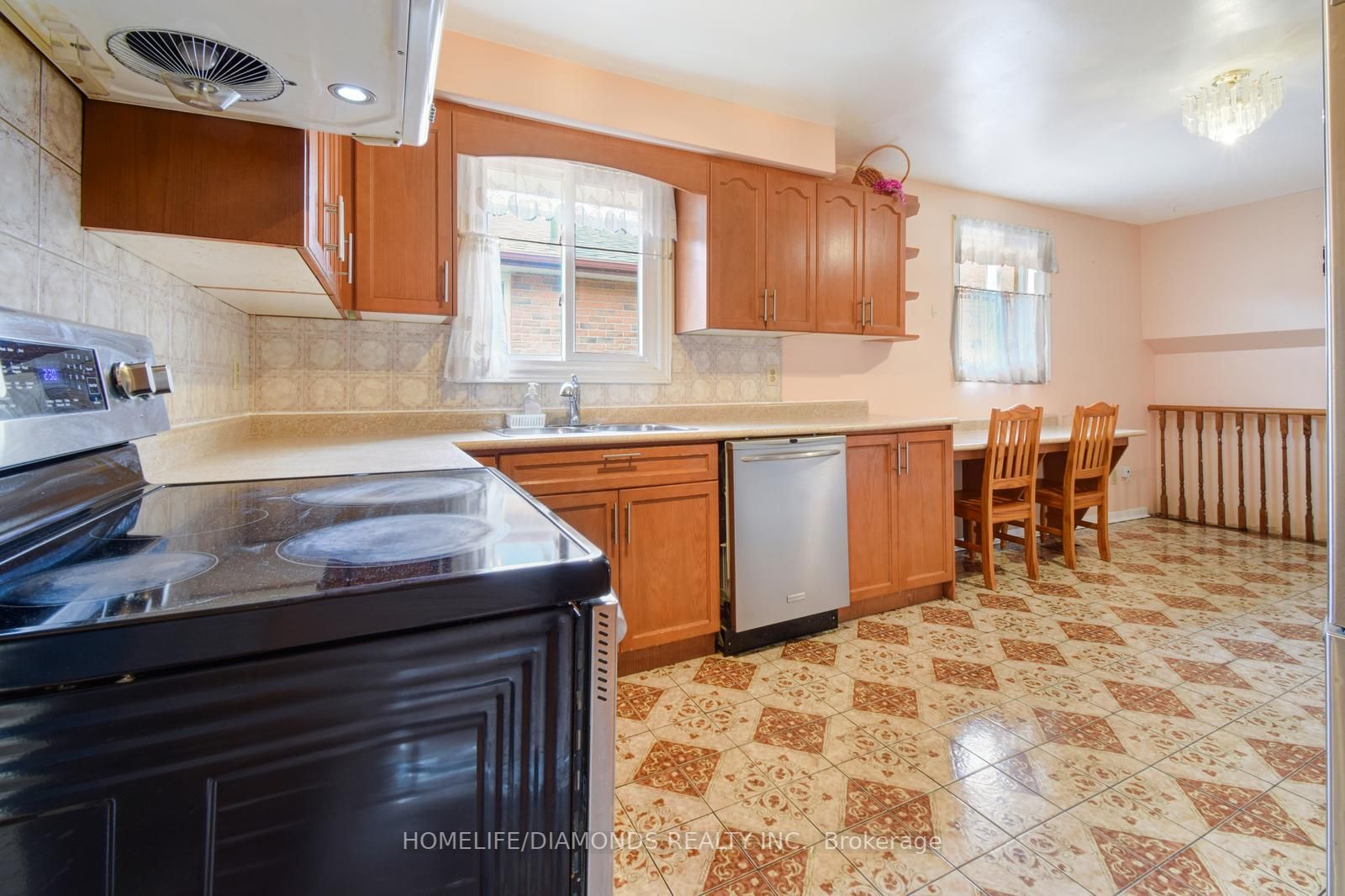 39 Major Oaks Dr