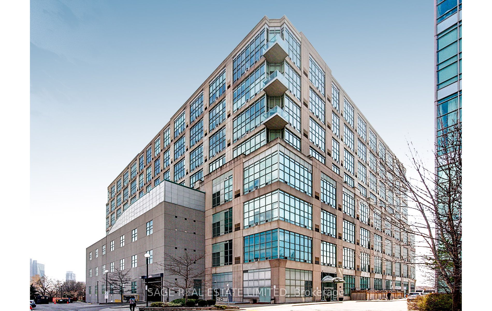 250 Manitoba St, #736