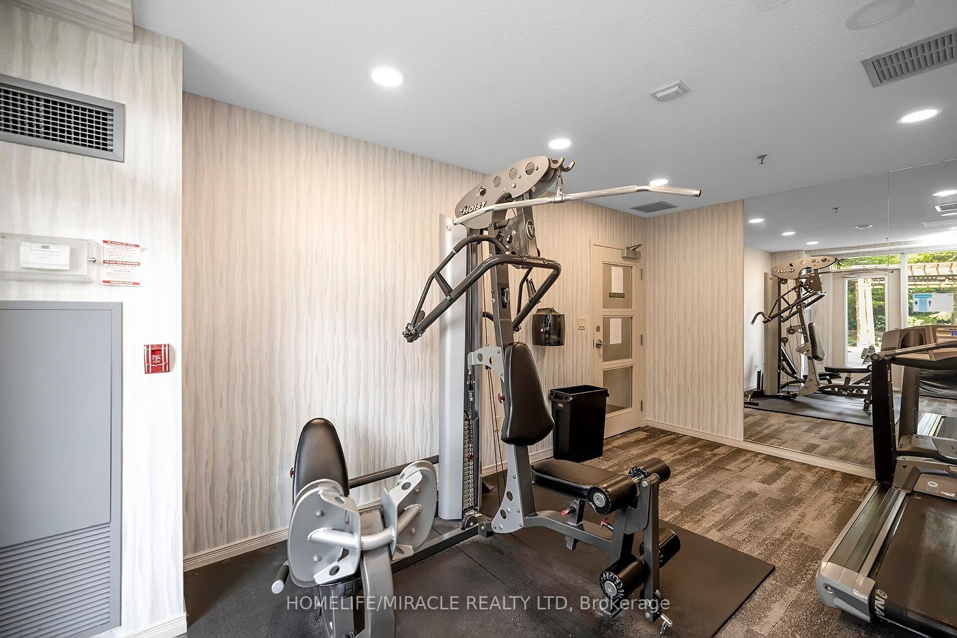 300 Ray Lawson Blvd, #314