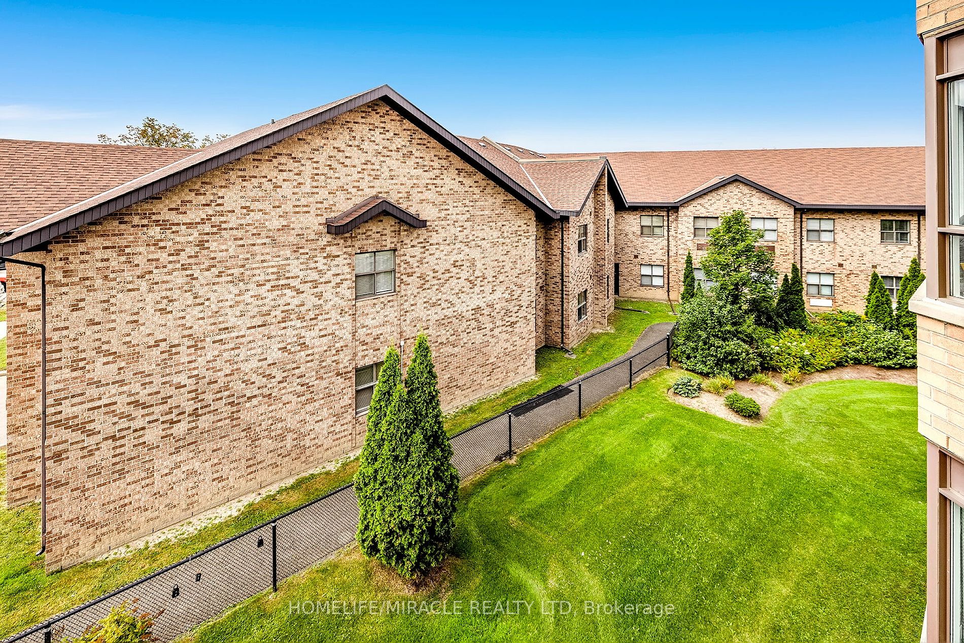 300 Ray Lawson Blvd, #314