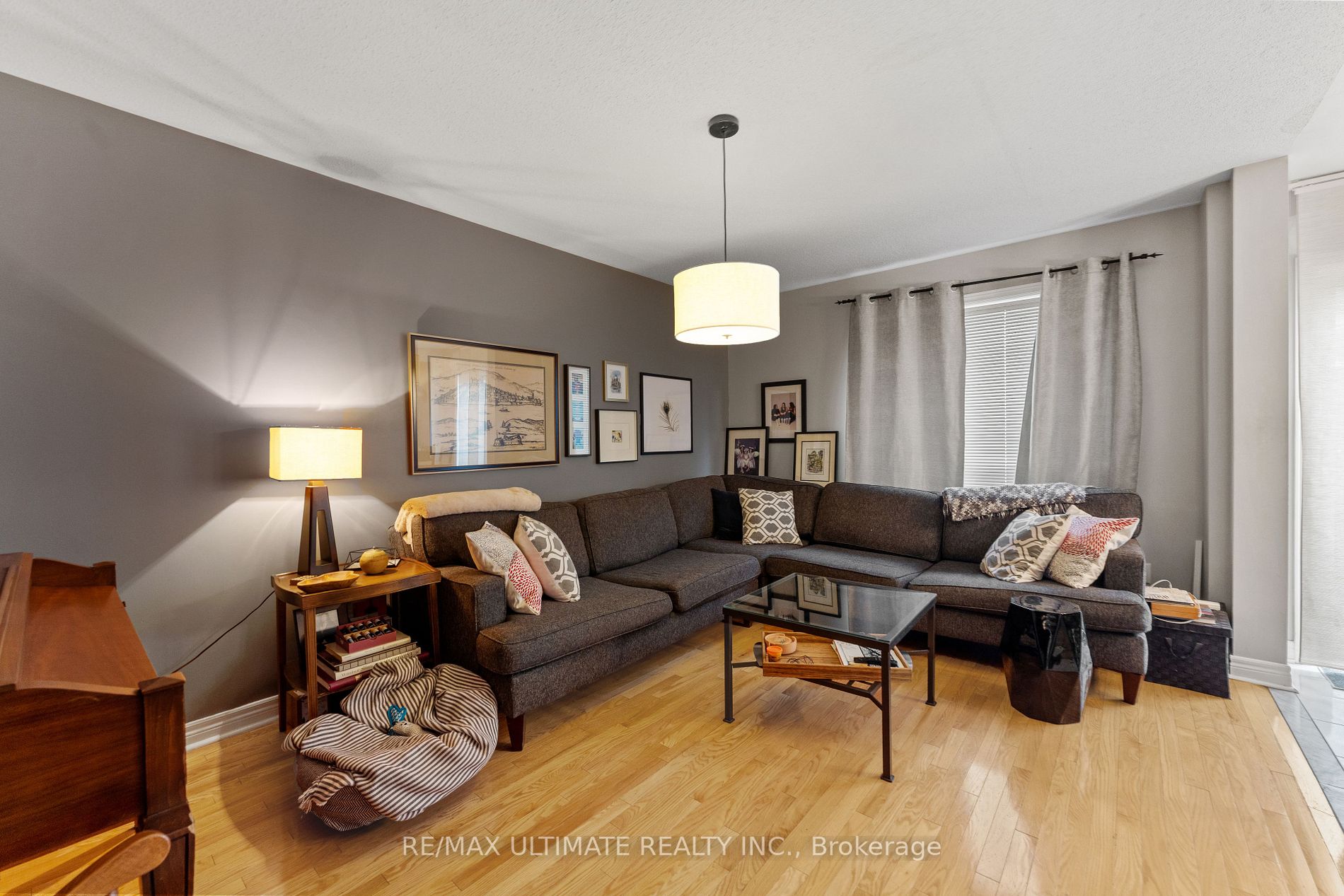 4885 James Austin Dr