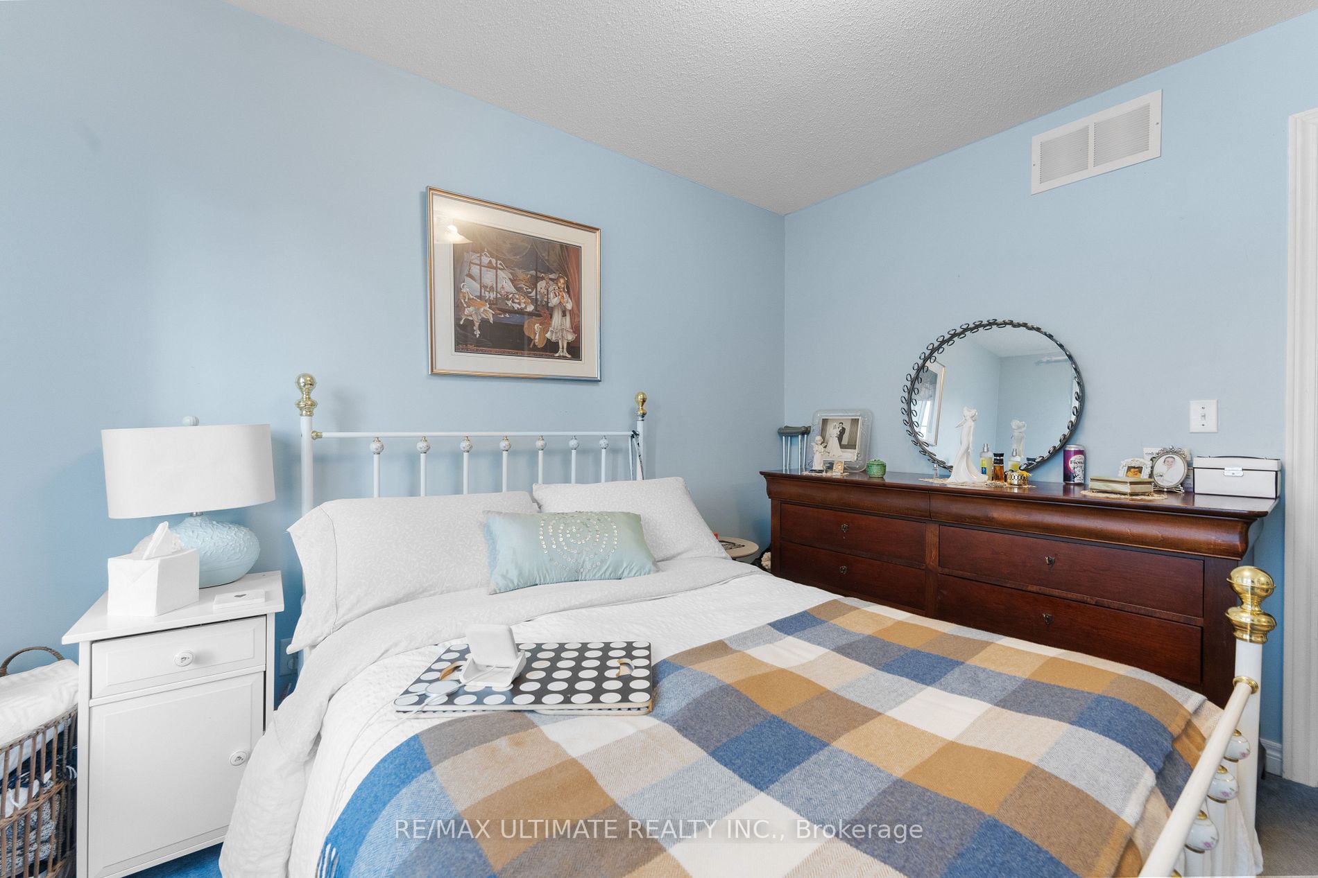 4885 James Austin Dr