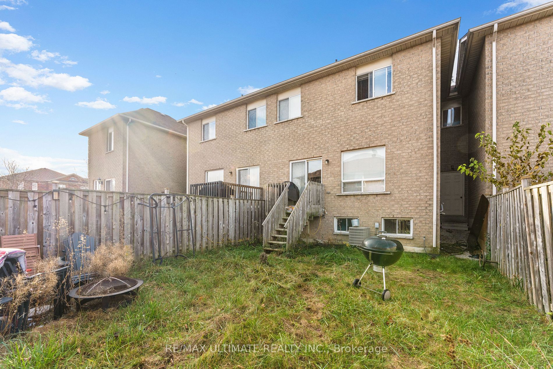 4885 James Austin Dr
