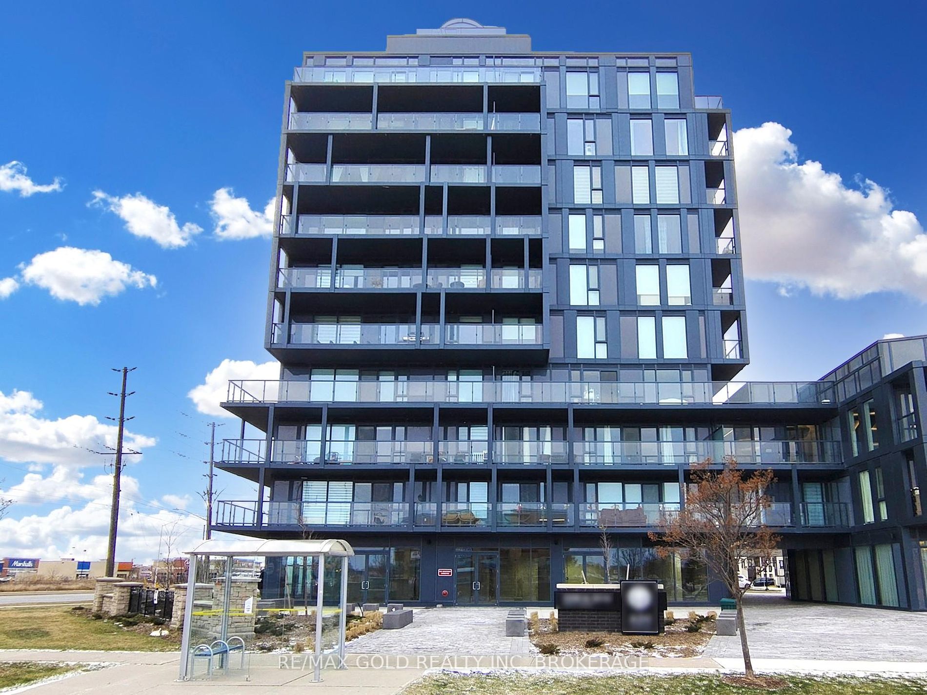 3200 Dakota Common, #B103