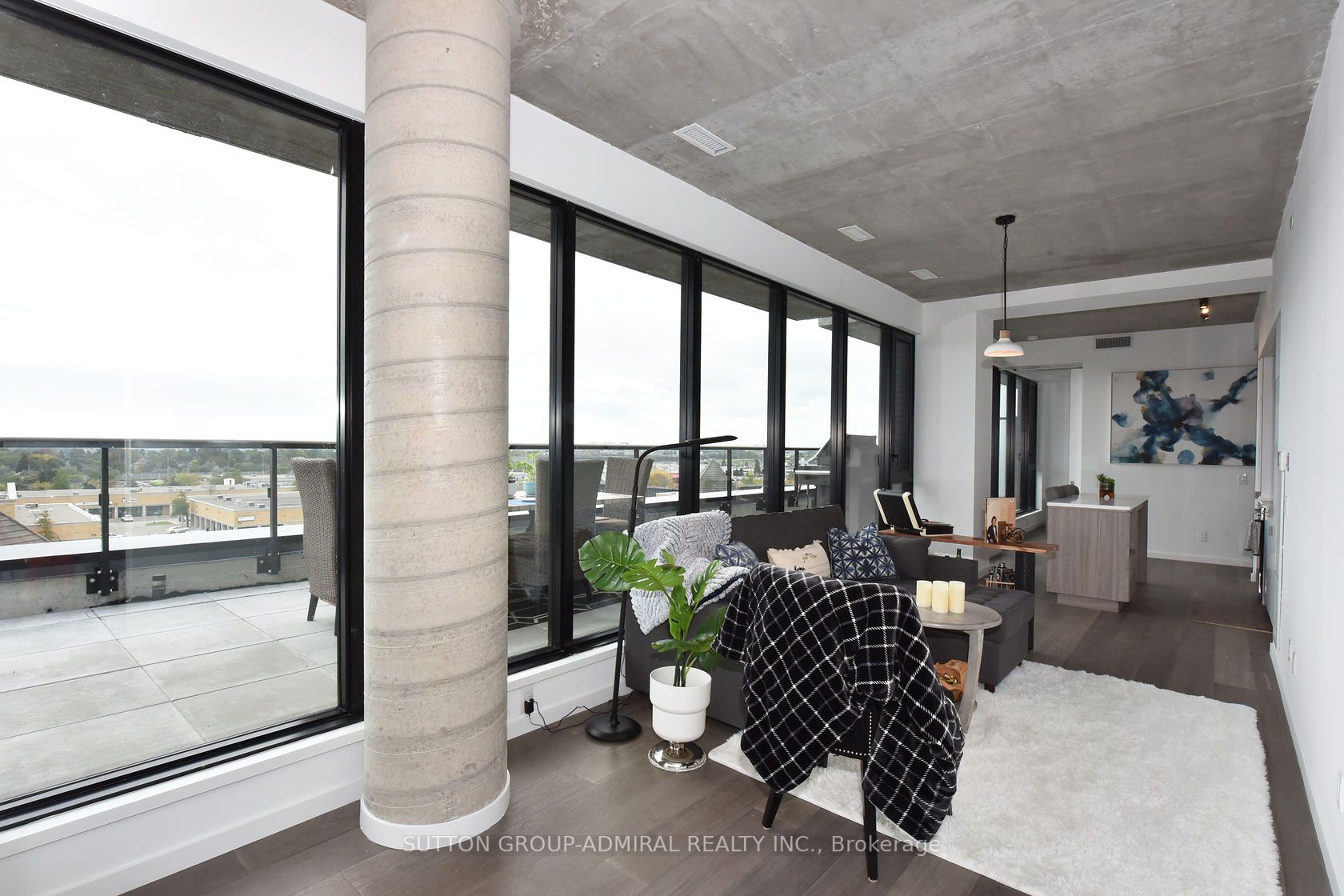7 Smith Cres, #709