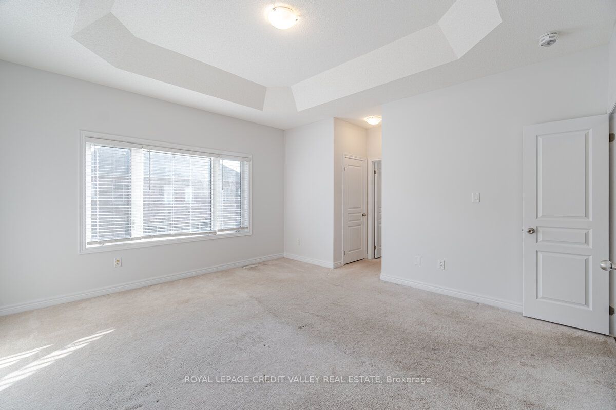380 Robert Parkinson Dr