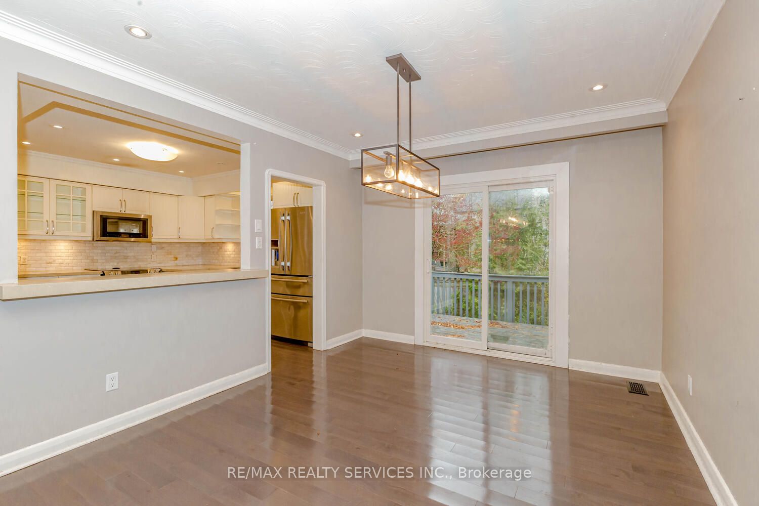1259 Twin Oaks Dell Dr