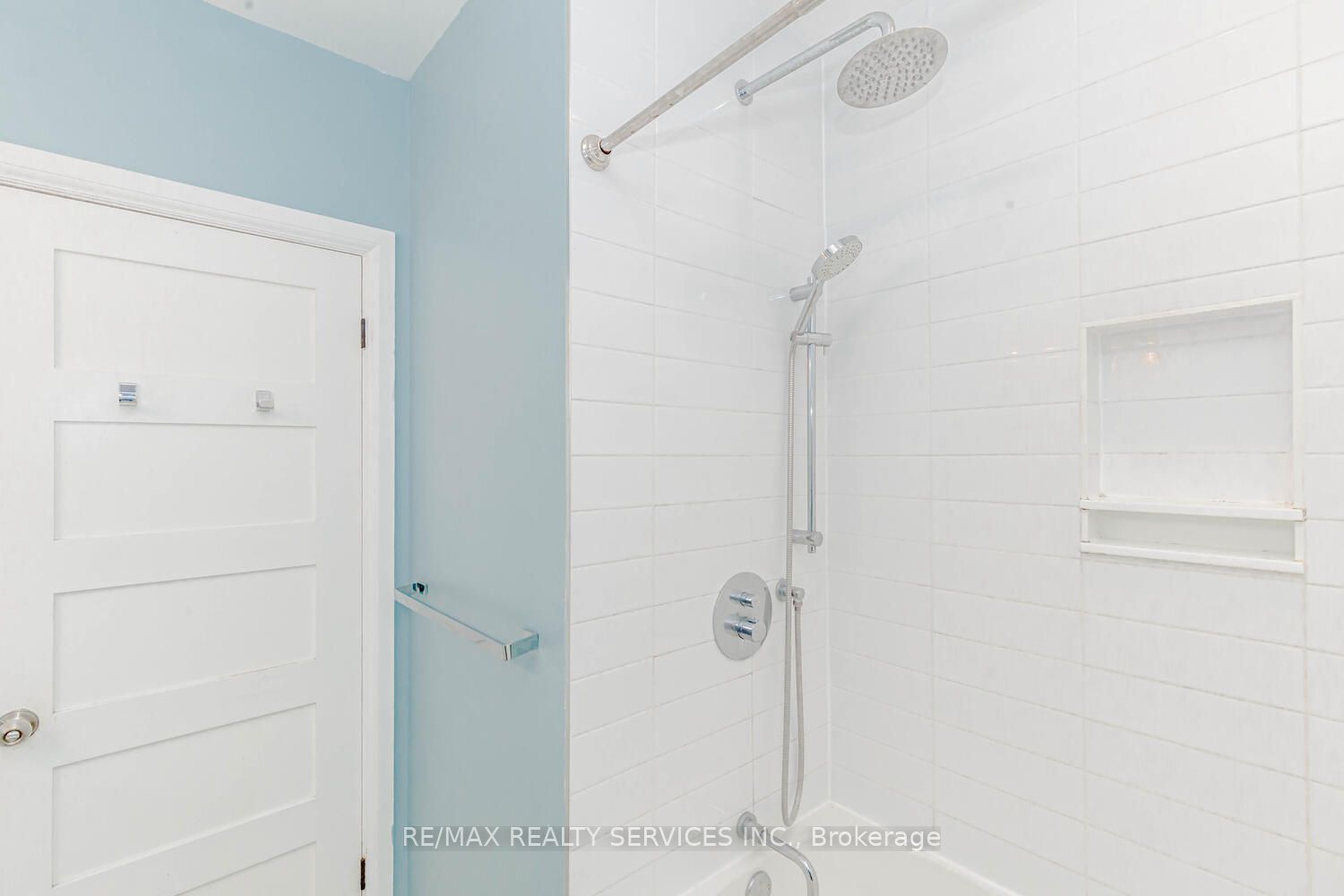 1259 Twin Oaks Dell Dr